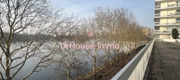 1 bedroom Apartment in Creteil, France No. 165151 16