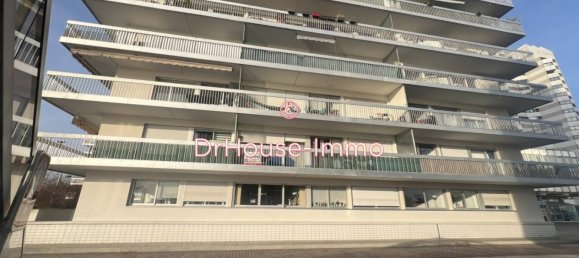 1 bedroom Apartment in Creteil, France No. 165151 13