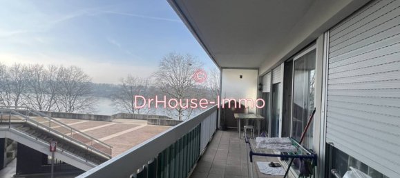 1 bedroom Apartment in Creteil, France No. 165151 12