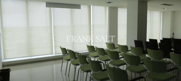 Oficina en Birkirkara, Malta 700 m² No. 11805 4