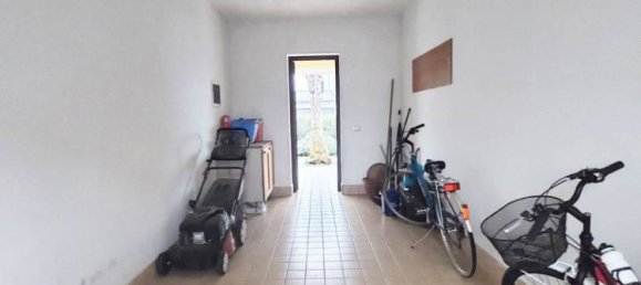 1 غرف نوم شقة في Luzzara, Italy رقم 73421 10