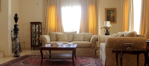 4 bedrooms Villa in Limassol, Cyprus No. 12536 8