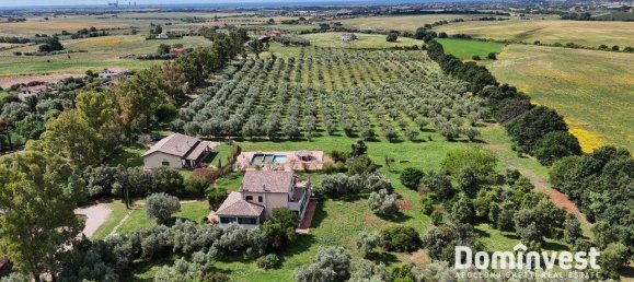 Villa de 4 dormitorios en Montalto di Castro, Italy No. 101821 9