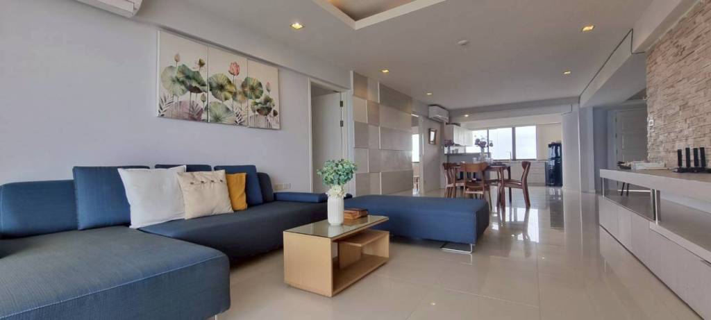 3 bedrooms Condo in Sattahip, Thailand No. 66997