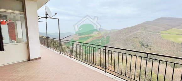 Apartamento de 4 habitaciónes en Accadia, Italy No. 205833 13