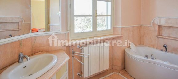5 bedrooms Villa in Pietrasanta, Italy No. 69389 11