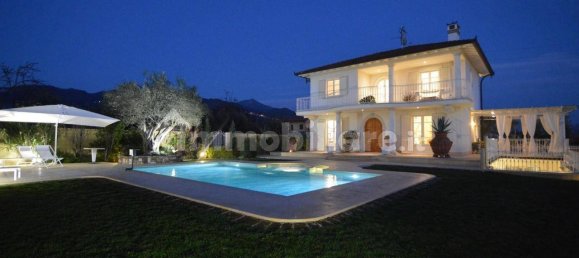 5 bedrooms Villa in Pietrasanta, Italy No. 69389 6
