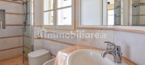 5 bedrooms Villa in Pietrasanta, Italy No. 69389 13