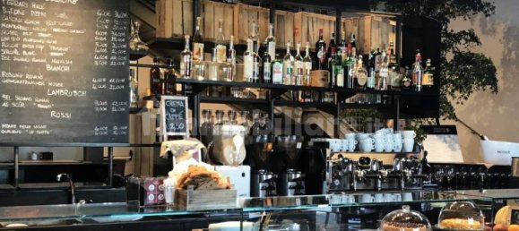 Propiedad comercial de 1 habitación en Florence, Italy No. 370706 3