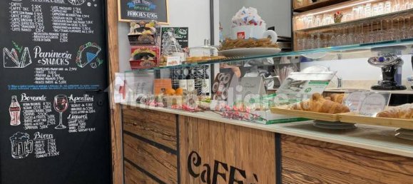 Propiedad comercial de 1 habitación en Florence, Italy No. 370706 33