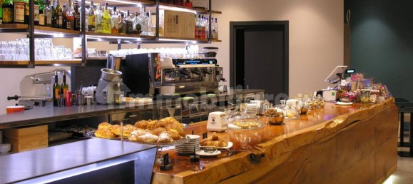 Propiedad comercial de 1 habitación en Florence, Italy No. 370706 2