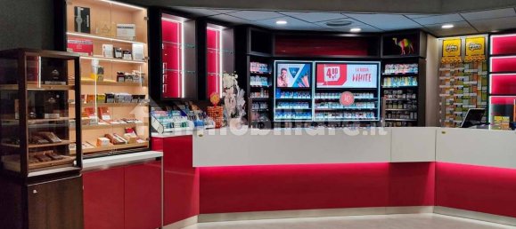 Propiedad comercial de 1 habitación en Florence, Italy No. 370706 18