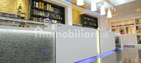 Propiedad comercial de 1 habitación en Florence, Italy No. 370706 32