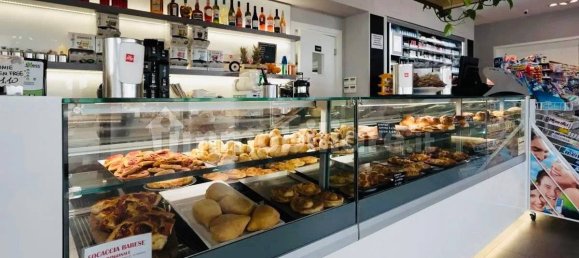 Propiedad comercial de 1 habitación en Florence, Italy No. 370706 17