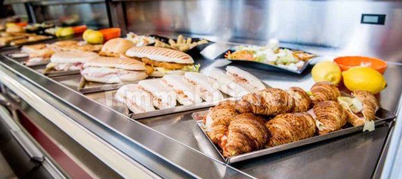 Propiedad comercial de 1 habitación en Florence, Italy No. 370706 21