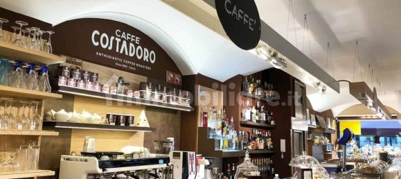 Propiedad comercial de 1 habitación en Florence, Italy No. 370706 12