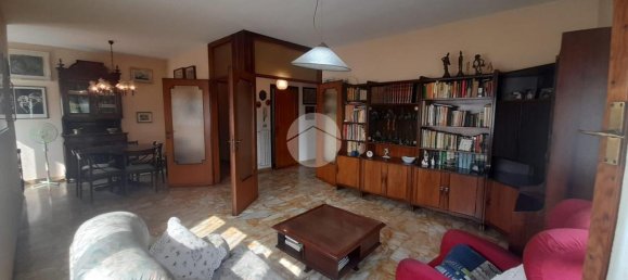 Вилла с 3 комнатами в Изео, Италия № 42641 8