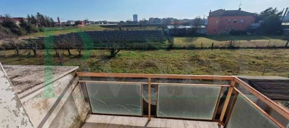 Villa de 4 dormitorios en Rimini, Italy No. 285316 44