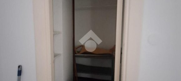 Apartamento de 2 dormitorios en Genoa, Italy No. 35867 14