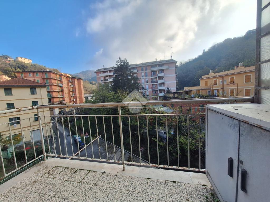Apartamento de 2 dormitorios en Genoa, Italy No. 35867