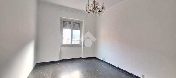 Apartamento de 2 dormitorios en Genoa, Italy No. 35867 7