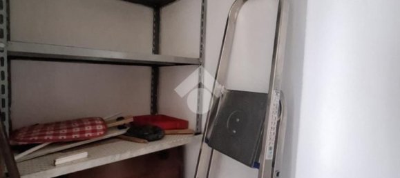 Apartamento de 2 dormitorios en Genoa, Italy No. 35867 4