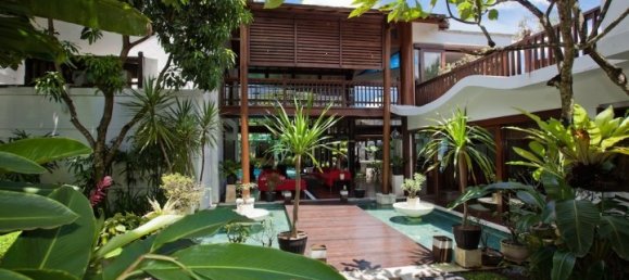 6 bedrooms Villa in South Denpasar, Indonesia No. 2955 4