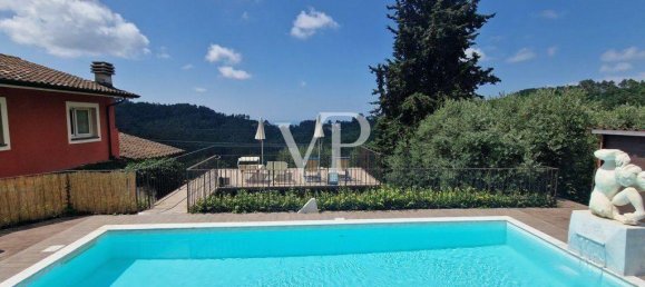 Вилла с 14 комнатами в Камайоре, Италия № 31646 2