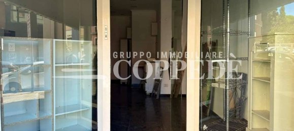 2-salle Propriété commerciale à Rome, Italy No. 376219 2