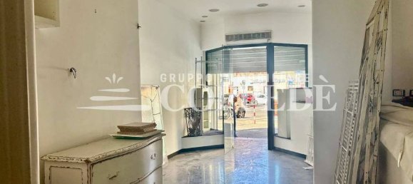 2-salle Propriété commerciale à Rome, Italy No. 376219 3