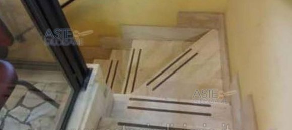 5 rooms Apartment in Rome, Italy No. 292264 8