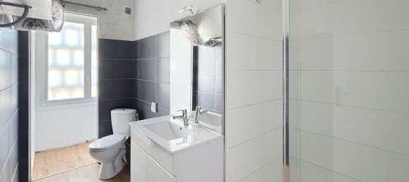 Apartamento de 3 dormitorios en Frejus, France No. 284756 2