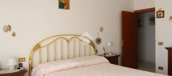 2 Schlafzimmer Wohnung in San Giuliano Terme, Italy, Nr. 303835 9