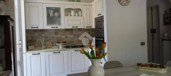 2 Schlafzimmer Wohnung in San Giuliano Terme, Italy, Nr. 303835 2