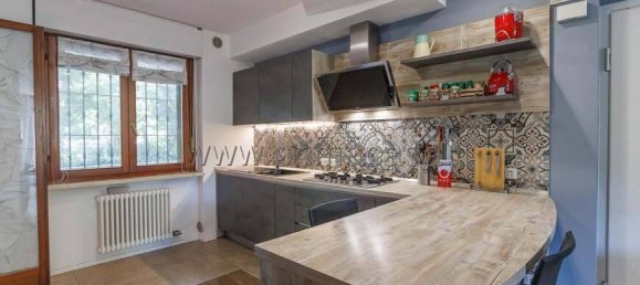 2 bedrooms Apartment in Verona, Italy No. 263077 5