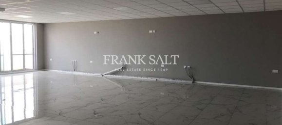  Office in Victoria, Malta No. 11976 3