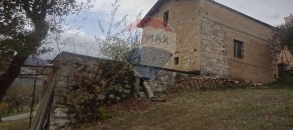 Terreno em Fara Filiorum Petri, Italy 1150 m² N.º 53323 10
