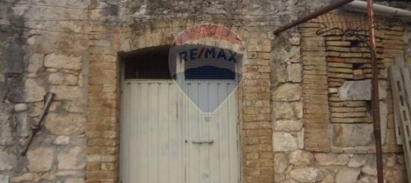 Terreno em Fara Filiorum Petri, Italy 1150 m² N.º 53323 8