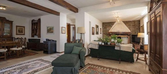 15 rooms House in Castell'Arquato, Italy No. 153628 10