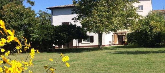 15 rooms House in Castell'Arquato, Italy No. 153628 2