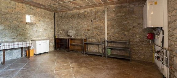 15 rooms House in Castell'Arquato, Italy No. 153628 16