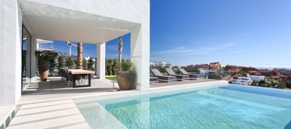 5 Schlafzimmer Villa in Marbella, Spain, Nr. 9932 4