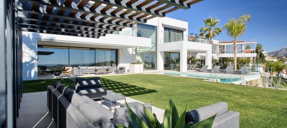 5 Schlafzimmer Villa in Marbella, Spain, Nr. 9932 8