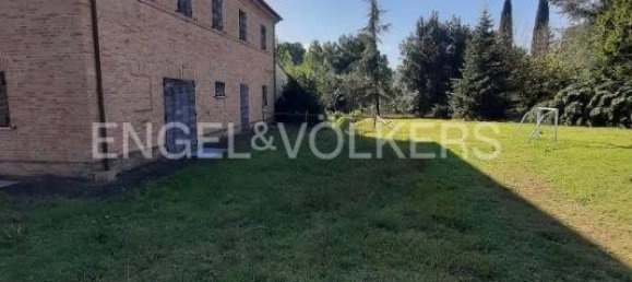 5 bedrooms House in Jesi, Italy No. 118650 40