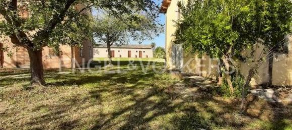 5 bedrooms House in Jesi, Italy No. 118650 34