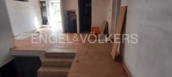 5 bedrooms House in Jesi, Italy No. 118650 44