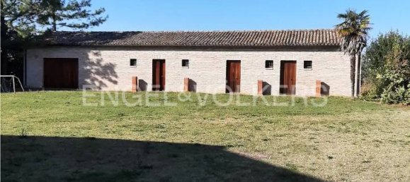 5 bedrooms House in Jesi, Italy No. 118650 10