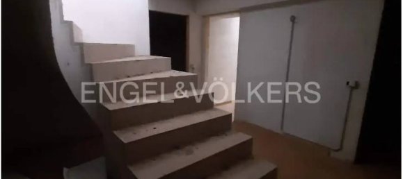 5 bedrooms House in Jesi, Italy No. 118650 24