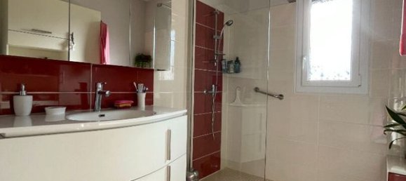 4 bedrooms House in Saint-Jean-de-Braye, France No. 54312 11