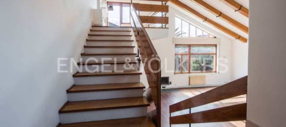 5 bedrooms Villa in Mascalucia, Italy No. 102242 9